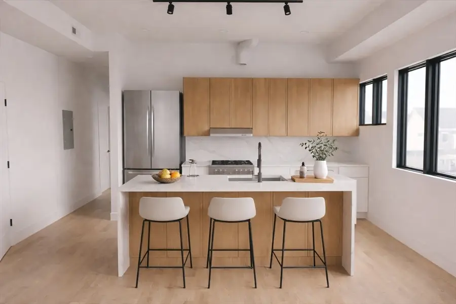 15 Clyde St #A, Somerville, MA 02145 - #3