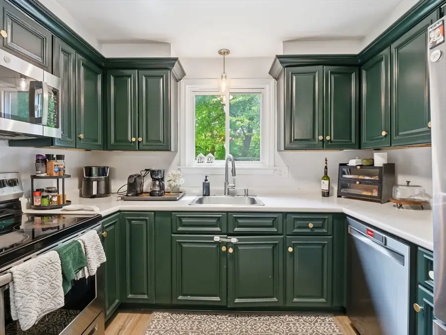 20 W Clifton St, Haverhill, MA 01832 - #3