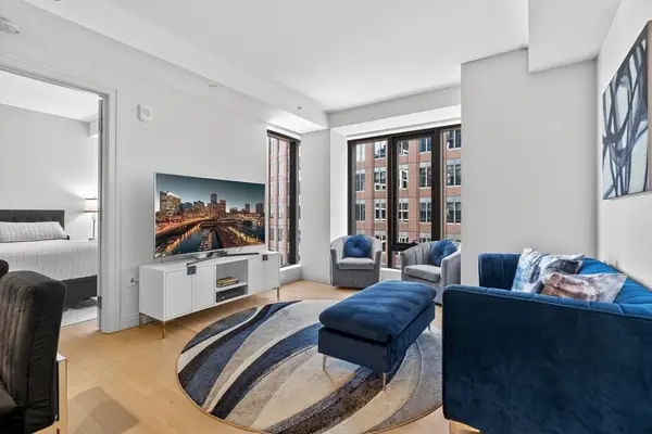 135 Seaport Blvd #1506, Boston, MA 02210