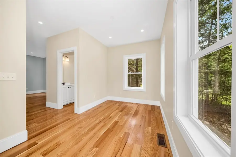 374 Brandy Brow Rd, Haverhill, MA 01830 - #2