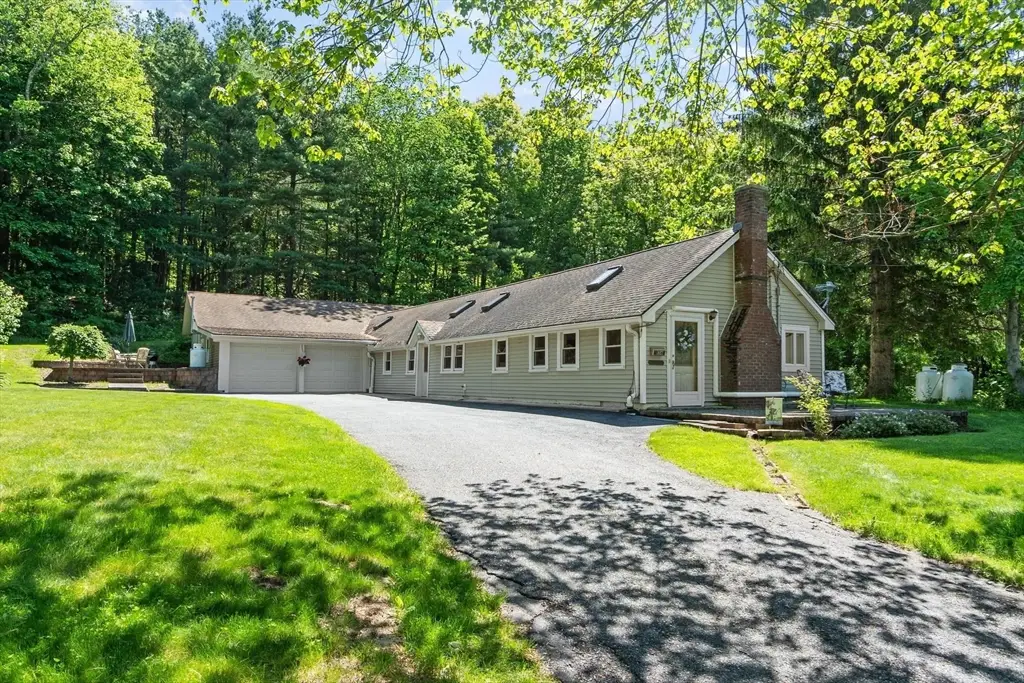 136 Fairbanks St, West Boylston, MA 01583 - #1