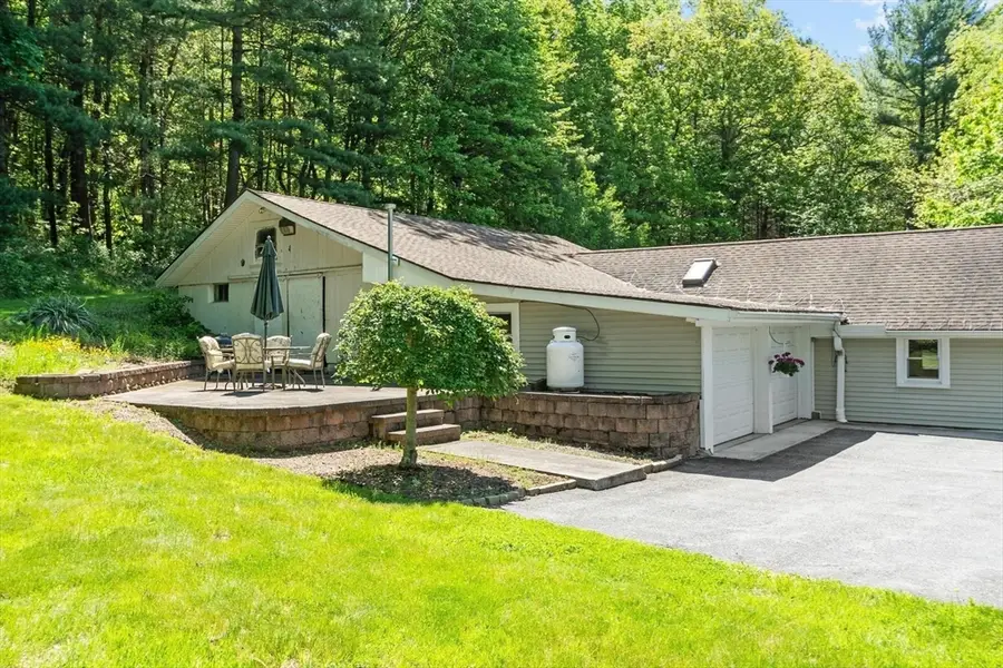 136 Fairbanks St, West Boylston, MA 01583 - #3