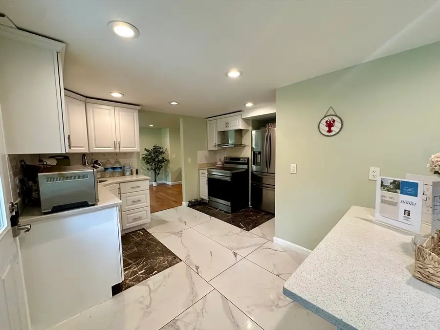 13 Mill St, Lancaster, MA 01523 - #3