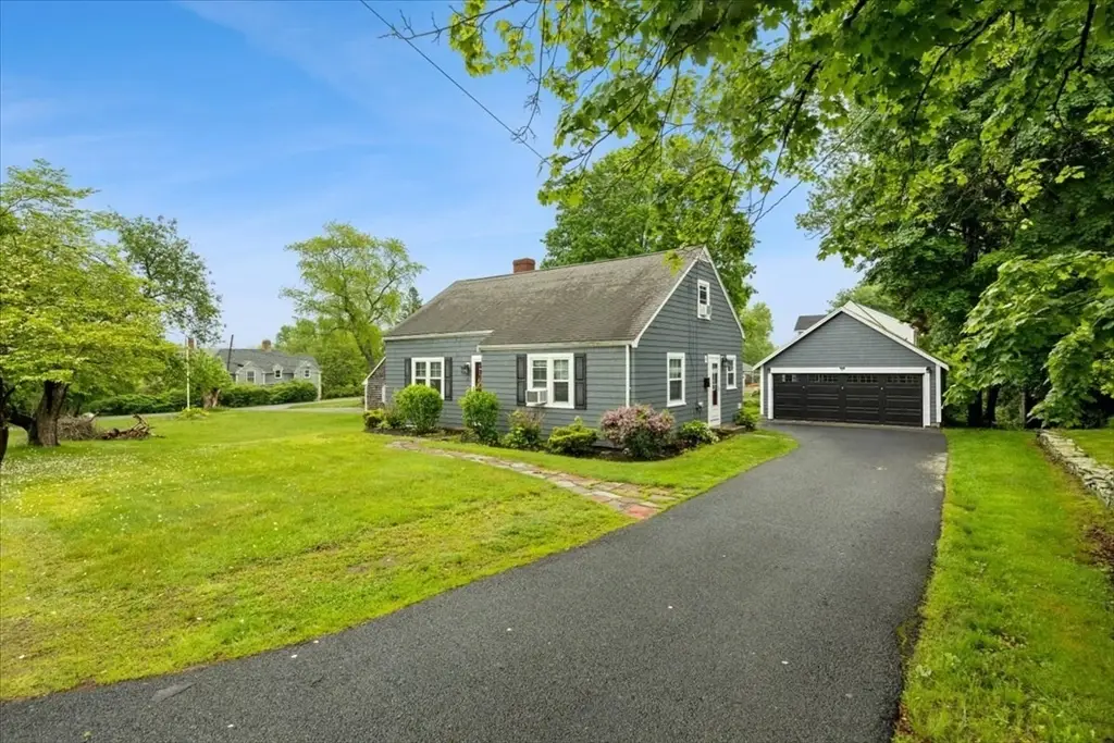 89 School St, Middleboro, MA 02346 - #1