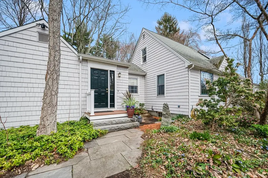 210 Pleasant St, Seekonk, MA 02771 - #2