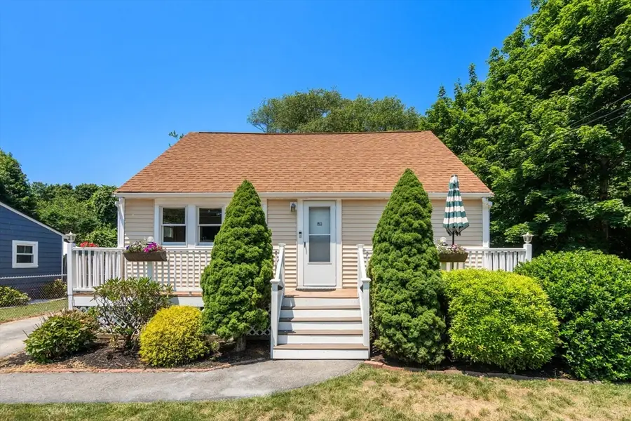 1080 Ocean St, Marshfield, MA 02050 - #2