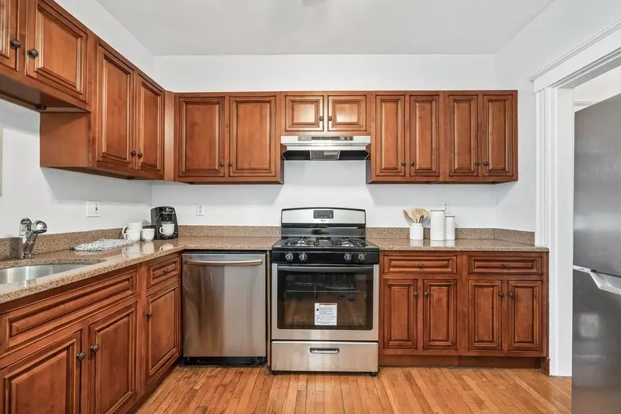 8 Kinross Rd #4, Boston, MA 02135 - #2