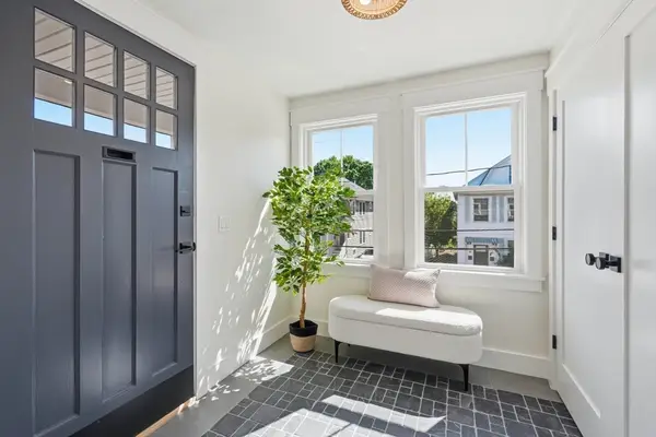 46-48 Keenan Street #46, Watertown, MA 02472