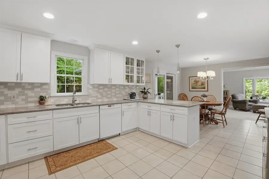 69 Highland View Drive, Sutton, MA 01590 - #3