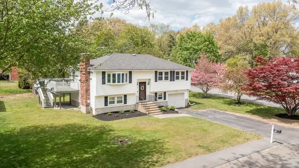 59 Riverview Blvd, Methuen, MA 01844