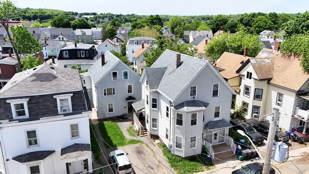 32 1/2 Nichols, Haverhill, MA 01830 - #1