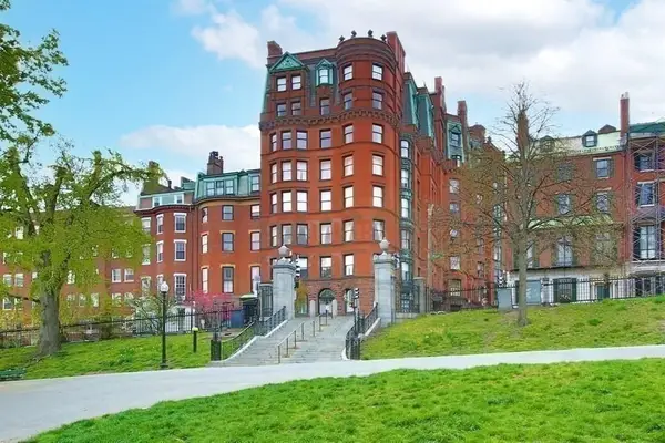 34.5 Beacon St #PH, Boston, MA 02108