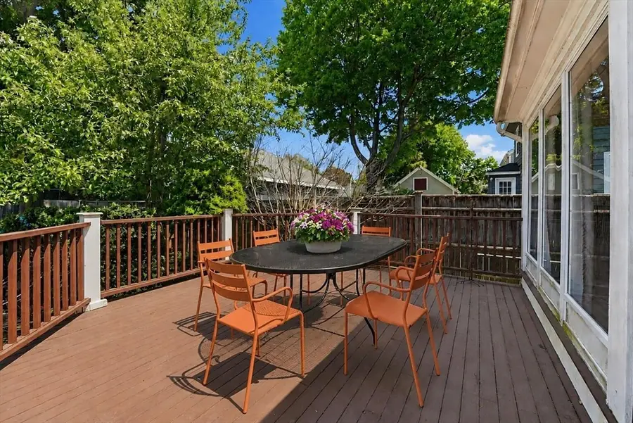 19 Humphrey St, Marblehead, MA 01945 - #3