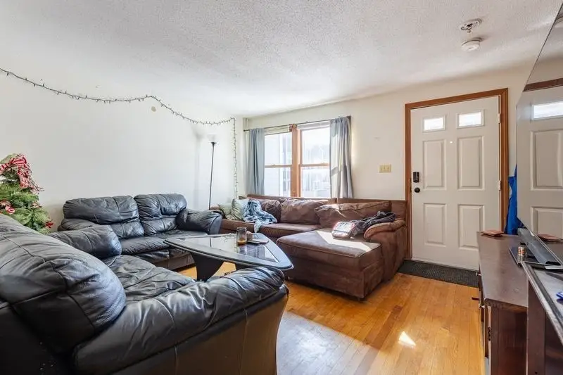 106-112 West 8th, Boston, MA 02127 - #3