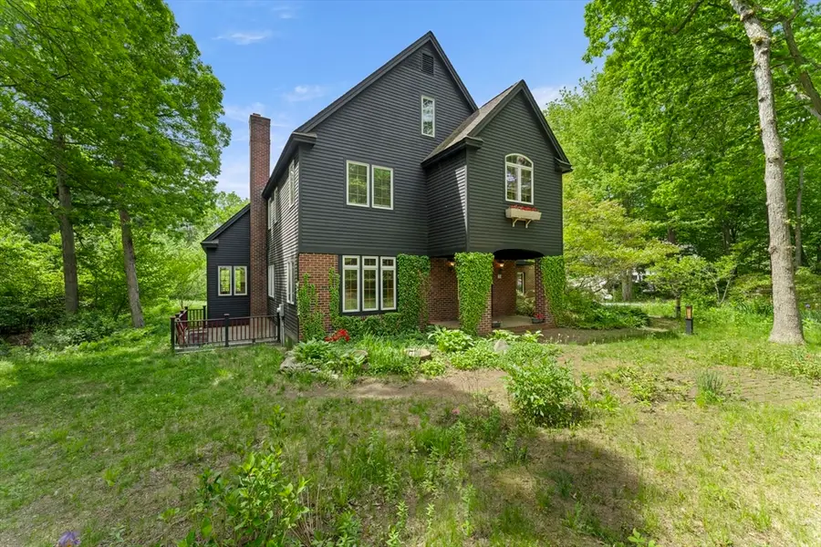 28 Vincent Rd, Mendon, MA 01756 - #2