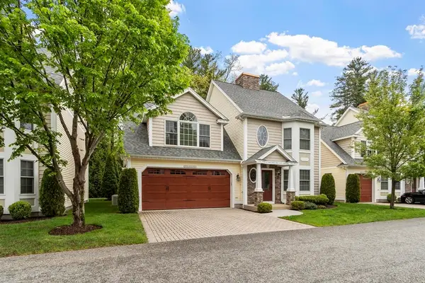 39 Kensington Way #39, Tewksbury, MA 01876