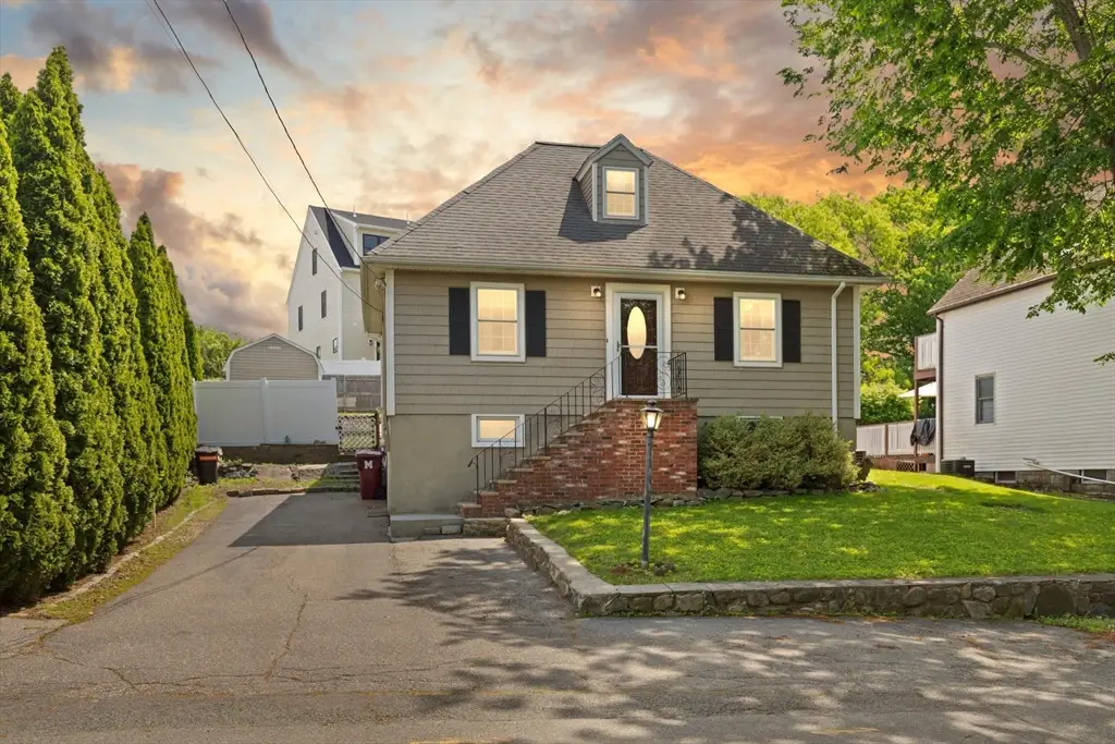 33 Ledge Street, Melrose, MA 02176 - #1