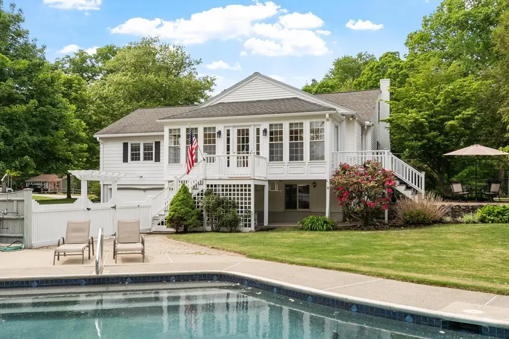 305 High St Ext, Lancaster, MA 01523 - #1