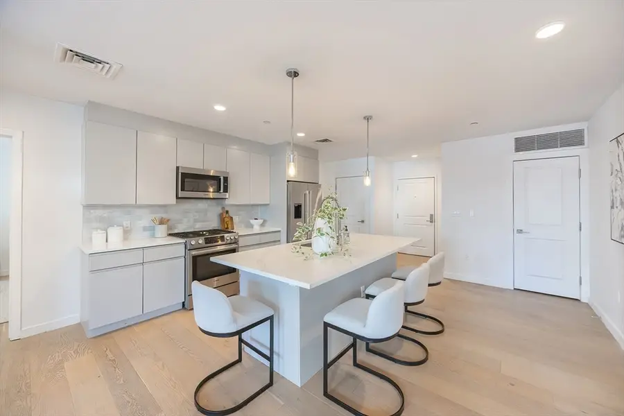 16 Boardman St #105, Boston, MA 02128 - #3