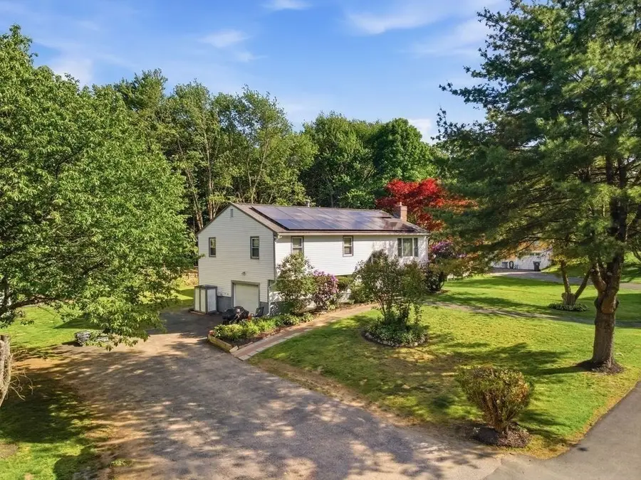 24 Lawton St, Haverhill, MA 01830 - #3