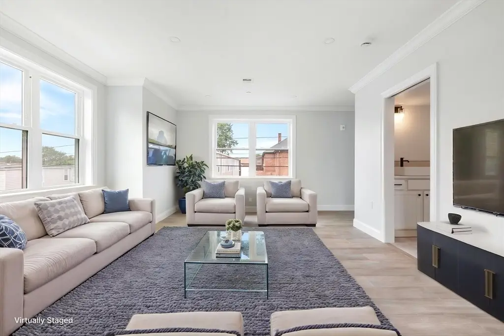 161 Sumner St #2, Quincy, MA 02169 - #1