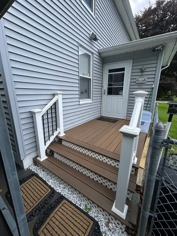 30 Park Rd, Webster, MA 01570 - #3