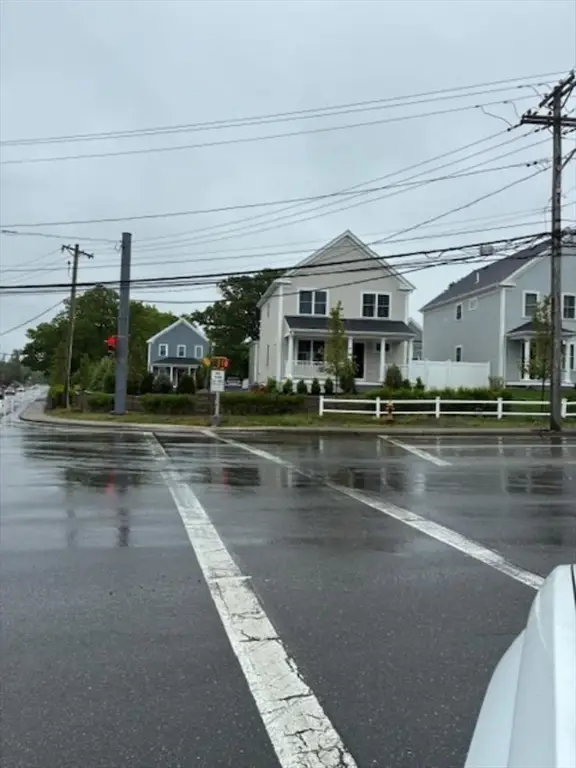 261 Pleasant St #7, Weymouth, MA 02190 - #2