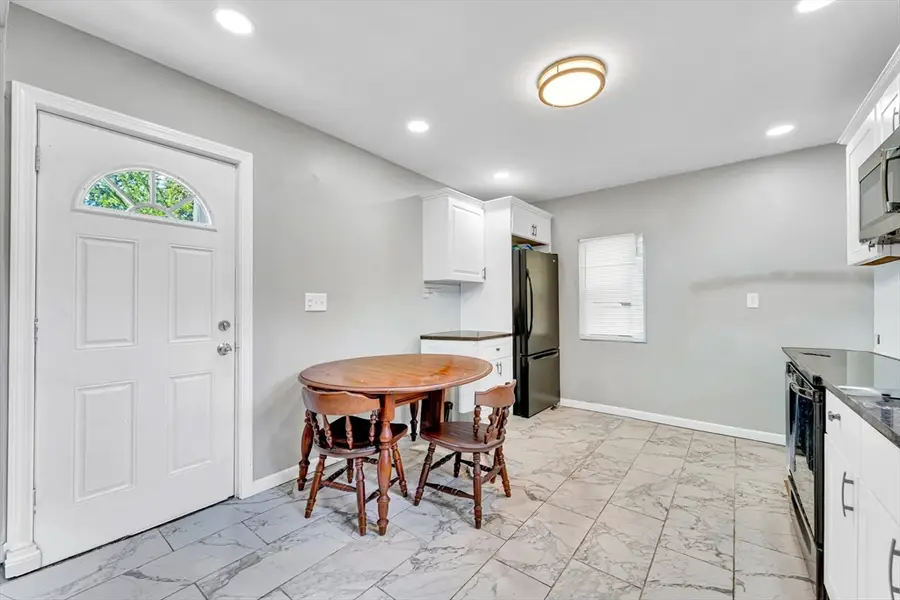 108 Marble St, Springfield, MA 01105 - #3