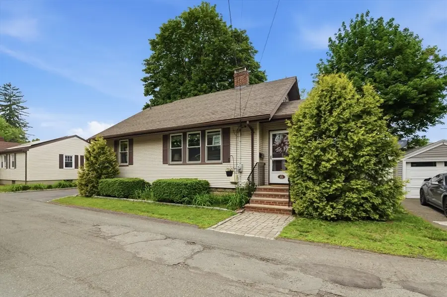 15 Ellsworth Terrace, Lynn, MA 01904 - #3
