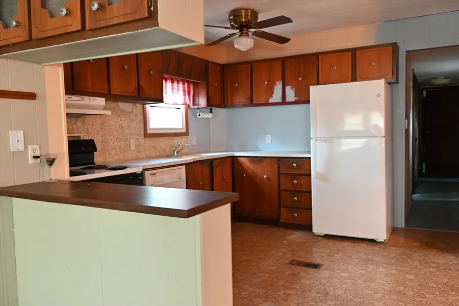 281 Chauncey Walker Street #86B, Belchertown, MA 01007 - #2