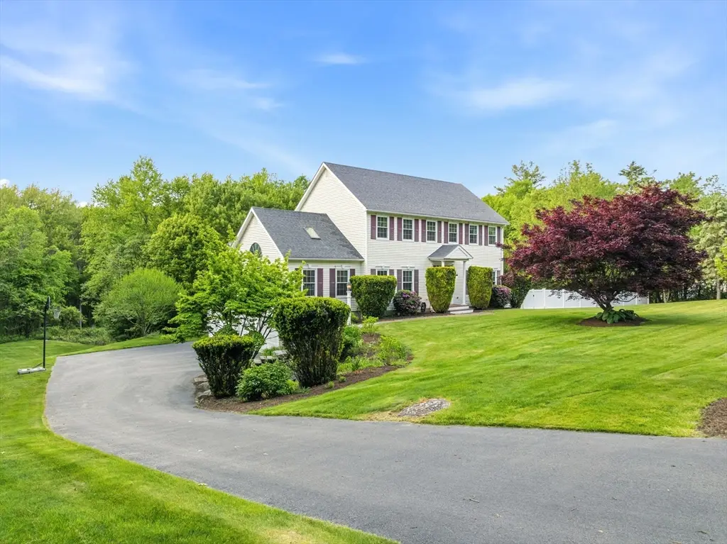 19 Old Farm Rd, Douglas, MA 01516 - #1