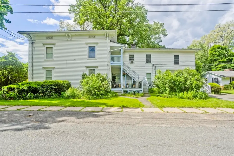 109 College St, South Hadley, MA 01075 - #3