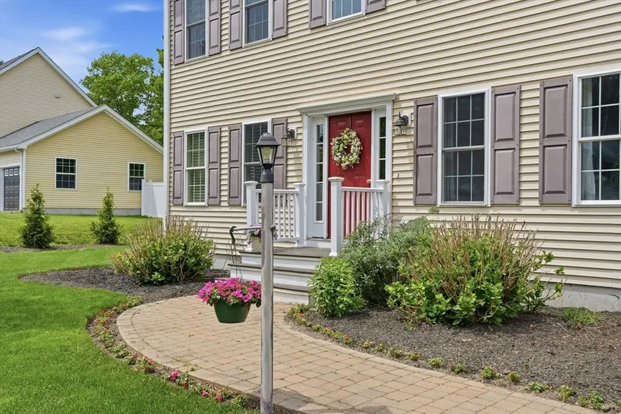 7 Whispering Pines Dr, Plymouth, MA 02360 - #2
