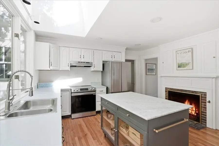 801 Main St, Hingham, MA 02043 - #3