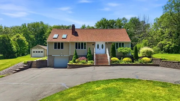 5 Hollow Rd, Wilbraham, MA 01095