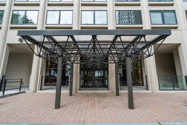 65 East India Row #6B, Boston, MA 02110