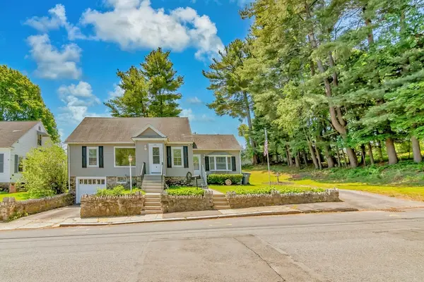 4 Capitol Street, Methuen, MA 01844