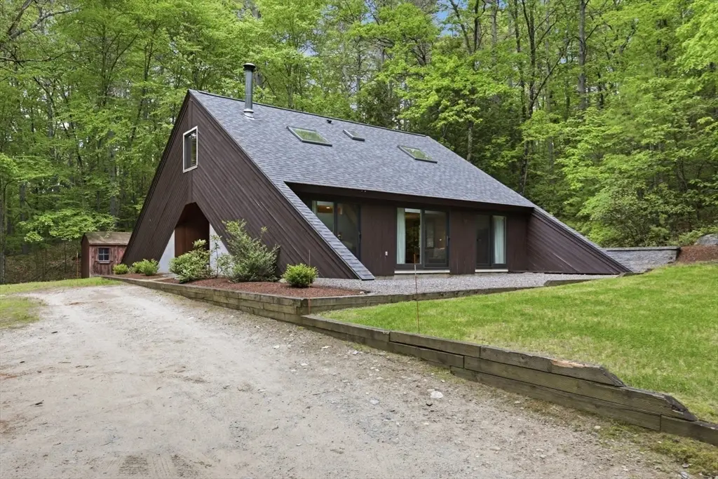 39 Hog Hill Road, Pepperell, MA 01463 - #1