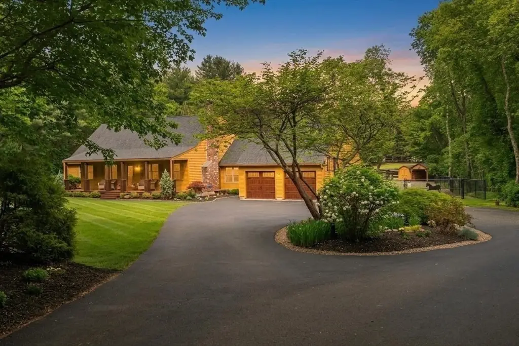 17 Leonard St, Lakeville, MA 02347 - #1