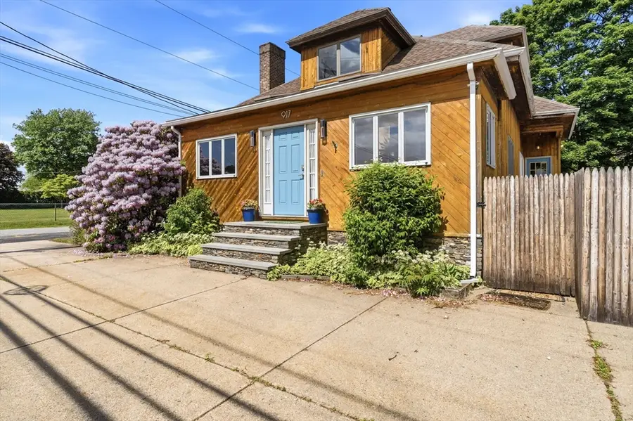 917 Newman Ave, Seekonk, MA 02771 - #2