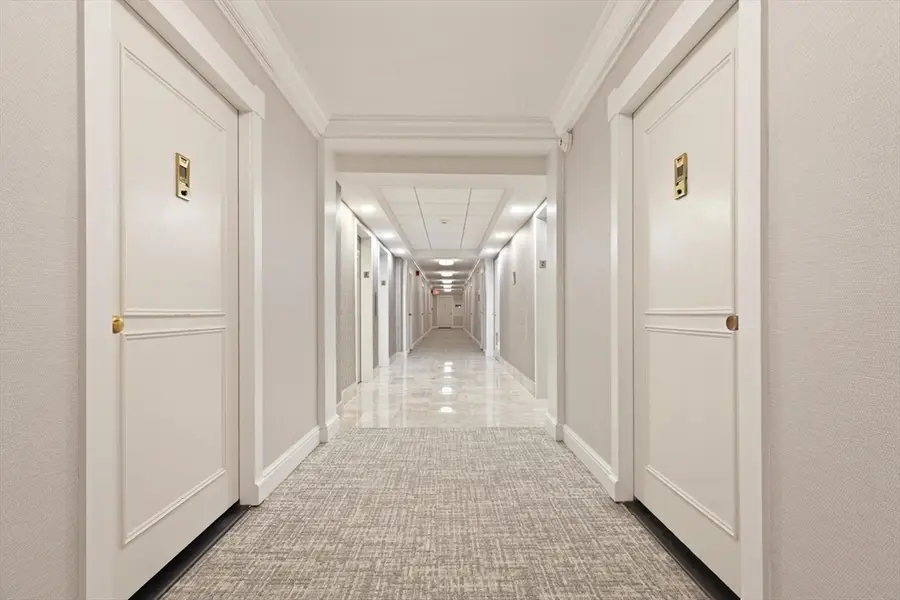 9 Hawthorne Place #2J, Boston, MA 02114 - #3