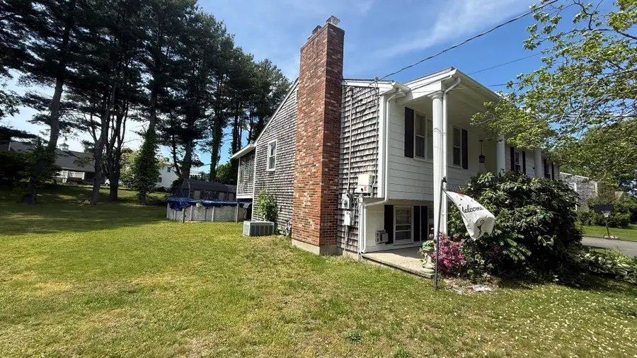 297 Elm St, Somerset, MA 02726 - #2