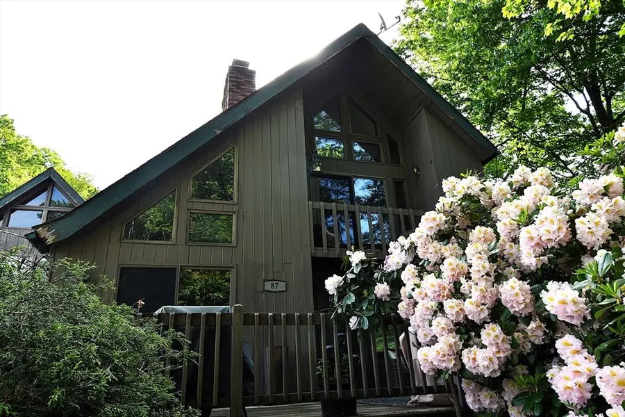 87 Norwood Ave, Leominster, MA 01453 - #2