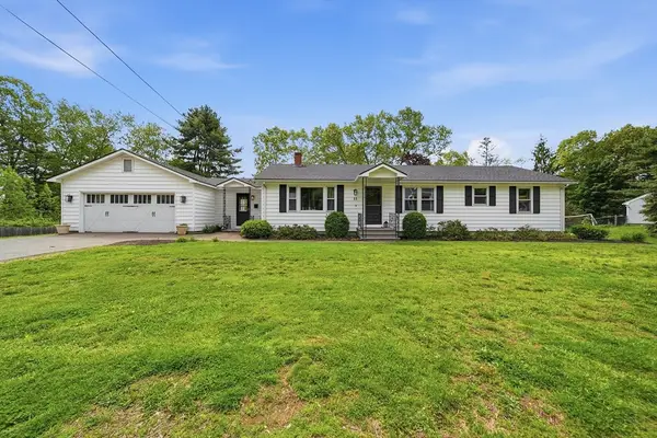 11 West Winkley Street, Amesbury, MA 01913
