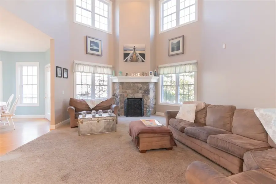 12 Kristen Circle, North Attleboro, MA 02760 - #3