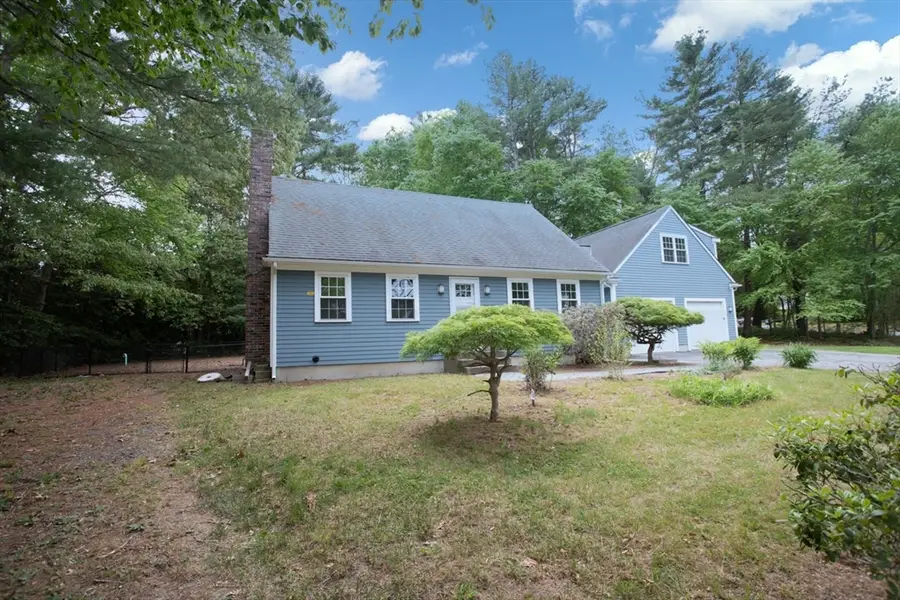 1 Holly Hill Ave, Westport, MA 02790 - #3