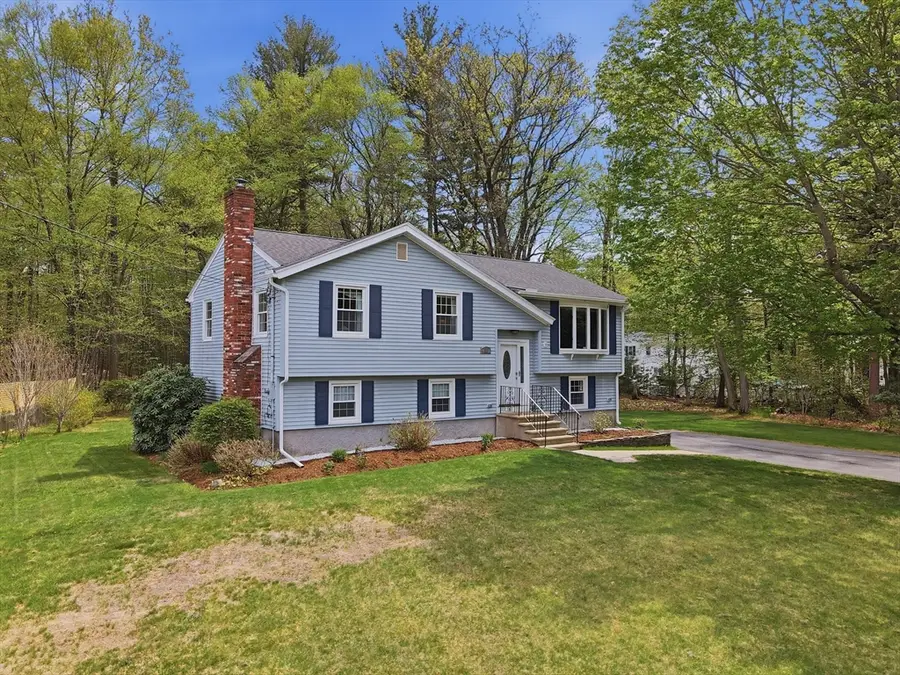 12 Village Lane, North Billerica, MA 01862 - #3