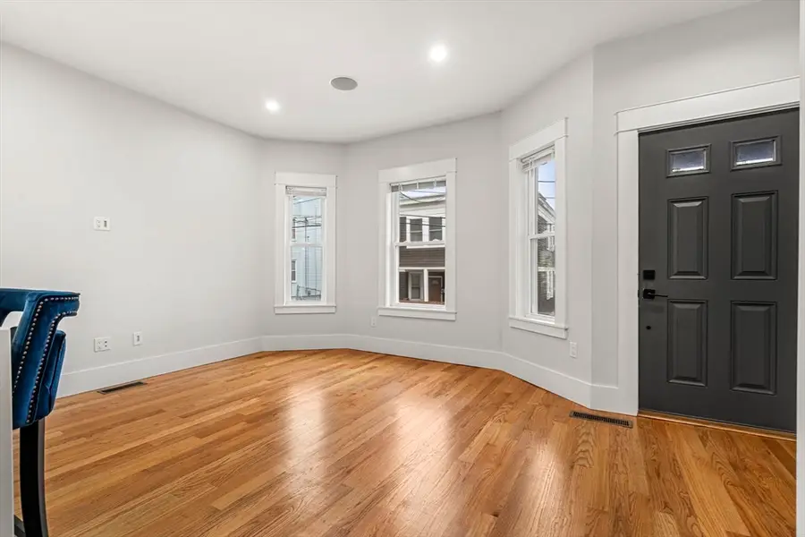50 Cottage St #1, Chelsea, MA 02150 - #2