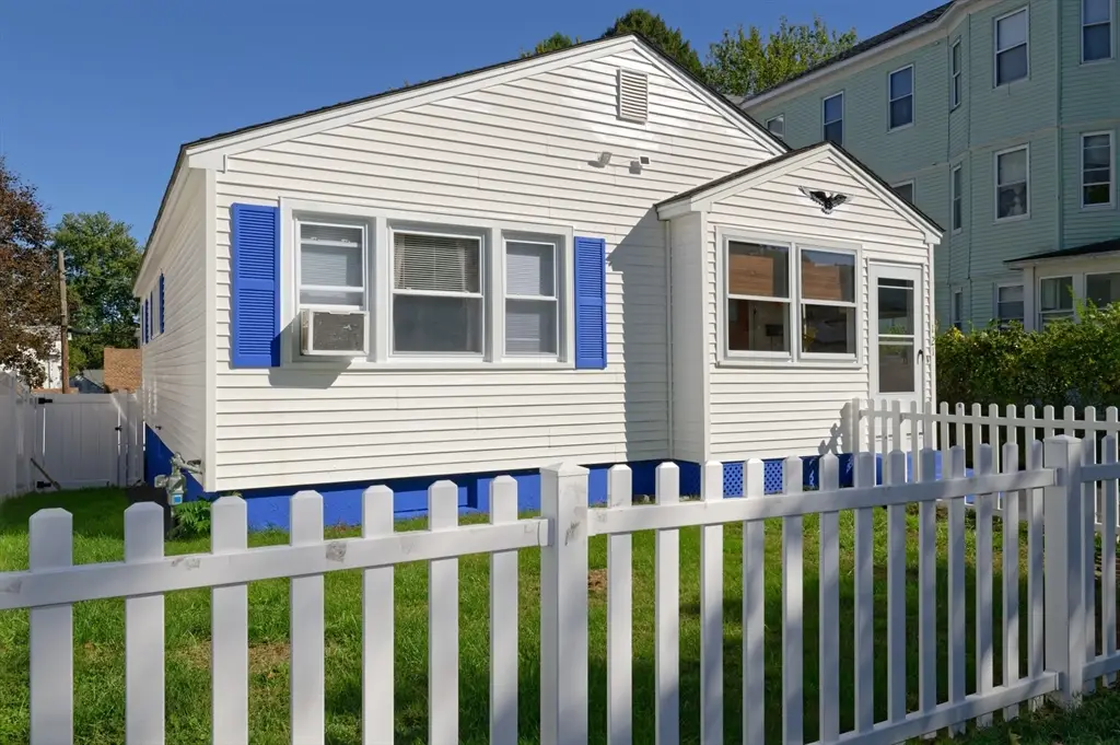 121 Pilgrim Ave, Worcester, MA 01604 - #1