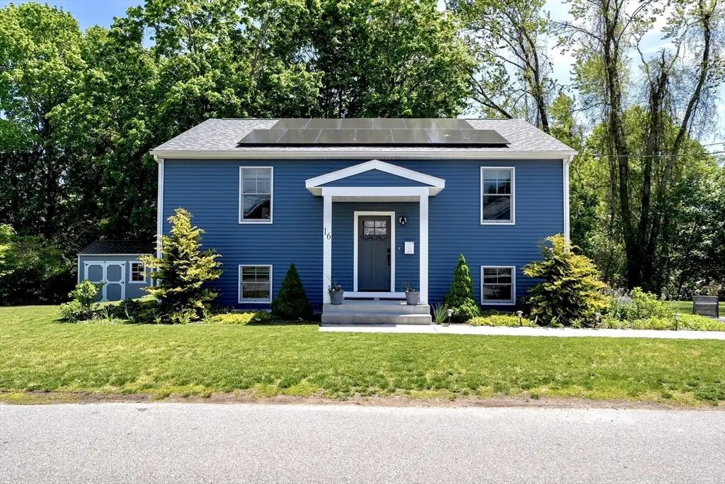 16 Clancy St, Swansea, MA 02777 - #1